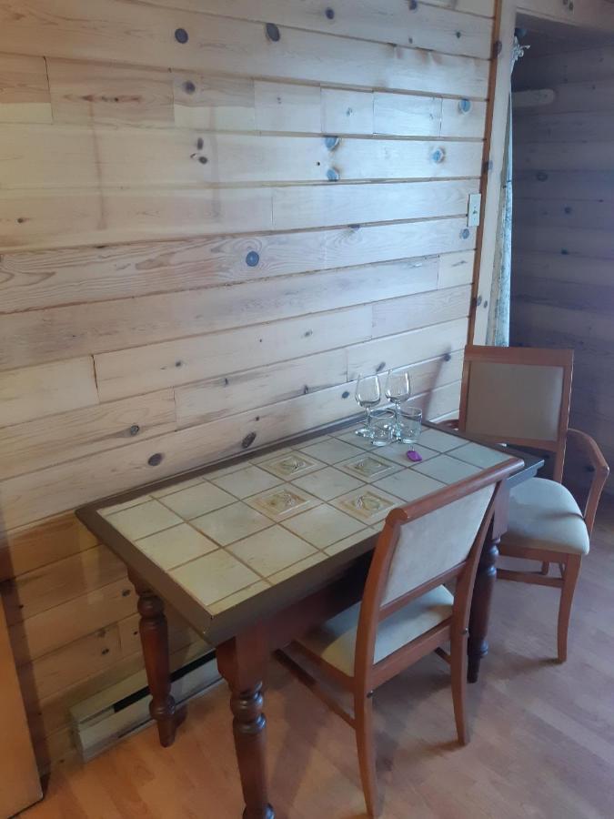 Auberge Ma Maison Sainte-Melanie Luaran gambar