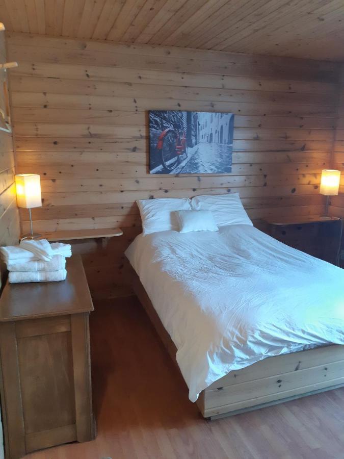Auberge Ma Maison Sainte-Melanie Luaran gambar