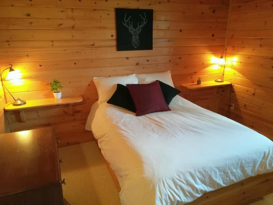 Auberge Ma Maison Sainte-Melanie Luaran gambar